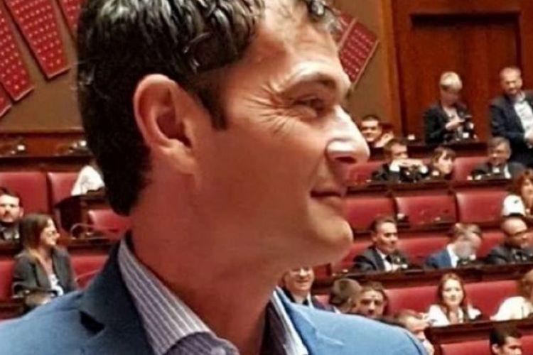 Calabria: sanità, Sapia (M5S) minaccia le dimissioni 