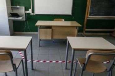 SCUOLA, M5S: PAROLE DELIRANTI DI SPIRLÌ CHE PARAGONA LA FORMAZIONE A DEGLI ASSEMBRAMENTI